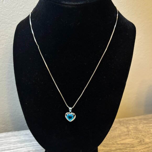.925 Ailana Laine Blue Heart Sterling Silver Pendant Necklace Chain Crystal - Picture 2 of 8